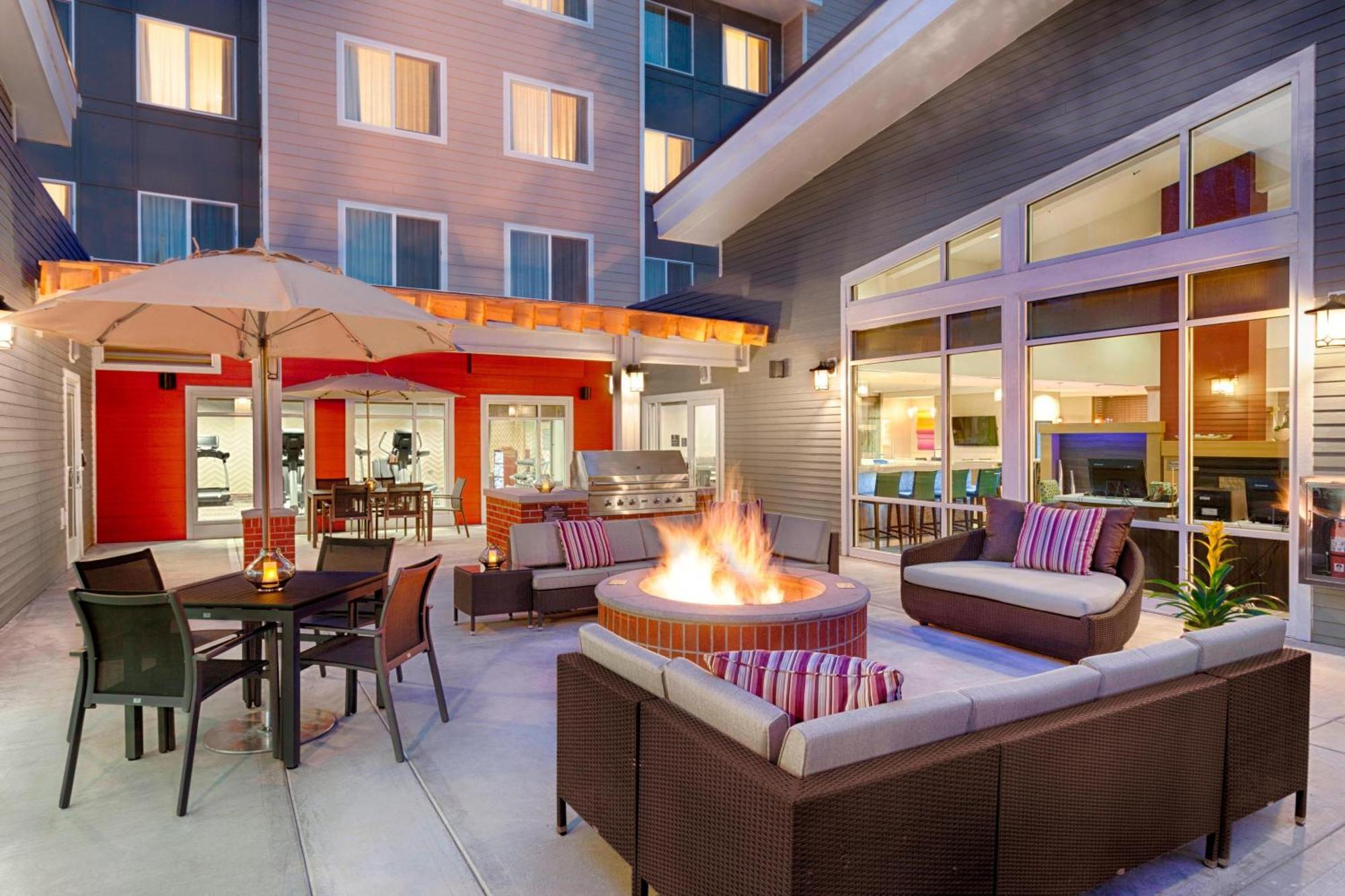 Residence Inn By Marriott פולמן מראה חיצוני תמונה